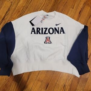Nike Arizona Crewneck in White and Navy
